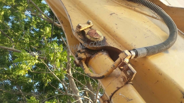 รถแบคโฮ ยี่ห้อโคมัตซุ รุ่น Pc100 รุ่น5S มีเล่มทะเบียน