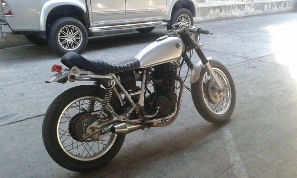 ขาย sr 400 Cafe หล่อๆ สำเนาทบ ภาษี59