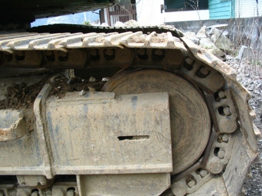 รถขุด SK200SR #YB04-0**** ปี2005 5967ชม. เครื่อง ISUZU AA-4BG1TC สภาพดี มี Piping