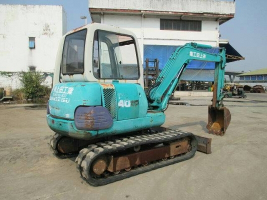 KOMATSU PC 40-7 แทรคยาง