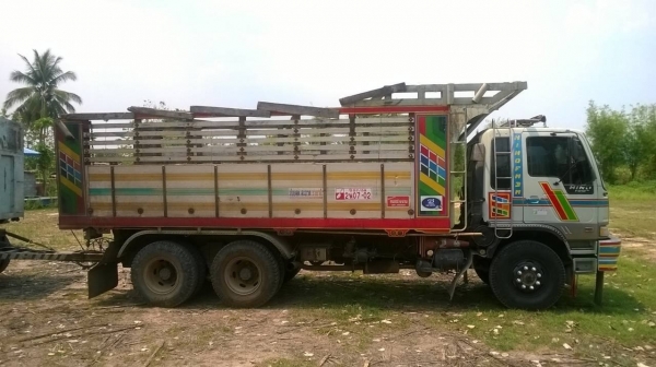 ขายรถพ่วง แม่ดั้ม - ลูกไม่ดั้ม HINO FM1M วางเครื่อง 3M 240 แรงม้า คัสซีสวยจัดตลอดเส้น เกียร์เดิม สโลว์เดิม ยางเต็มทั้งหมด ทะเบียนพร้อมโอนครับ