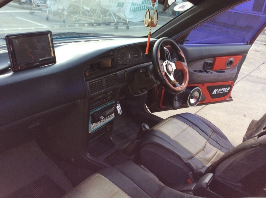 ขายรถโตโยต้า โคโรล่า ปี91 เครื่อง 1.6 เกียร์ธรรมดา ติดแก๊ส LPG กระจกไฟฟ้าทั้งคัน ภายในเดิมๆ เครื่องเสียงCD ทีวี ชุดกลางใช้ได้หมด สีมีริ้วรอยมีผุนิดหน่อย แม็ก14" รถขับดีเลยครับ ขับทางไกลได้เลย ภาษีไม่ขาดต่อ เอกสารพร้อม ขายถูกครับ