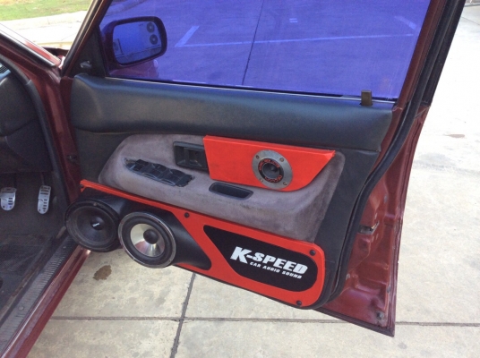 ขายรถโตโยต้า โคโรล่า ปี91 เครื่อง 1.6 เกียร์ธรรมดา ติดแก๊ส LPG กระจกไฟฟ้าทั้งคัน ภายในเดิมๆ เครื่องเสียงCD ทีวี ชุดกลางใช้ได้หมด สีมีริ้วรอยมีผุนิดหน่อย แม็ก14" รถขับดีเลยครับ ขับทางไกลได้เลย ภาษีไม่ขาดต่อ เอกสารพร้อม ขายถูกครับ