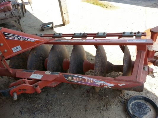 รถไถ L3608  ปี 51 ,   ( รถทำงาน 477 ชม. )    สนใจติดต่อ  081 - 6079515