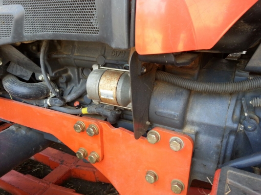 รถไถ L3608  ปี 51 ,   ( รถทำงาน 477 ชม. )    สนใจติดต่อ  081 - 6079515