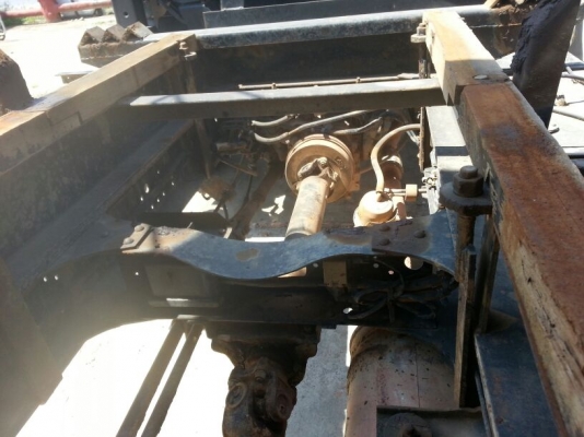 รถอีซูซุ 6 ล้อดั้ม NPR 130 แรงม้า.  สนใจติดต่อ  081 - 6079515