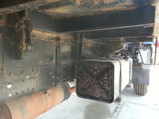 รถอีซูซุ 6 ล้อดั้ม NPR 130 แรงม้า.  สนใจติดต่อ  081 - 6079515