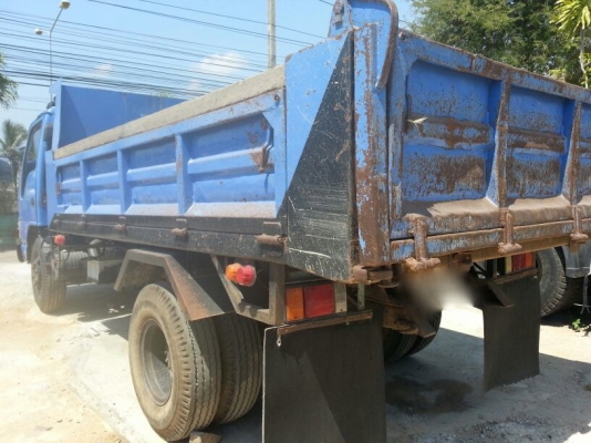 รถอีซูซุ 6 ล้อดั้ม NPR 130 แรงม้า.  สนใจติดต่อ  081 - 6079515