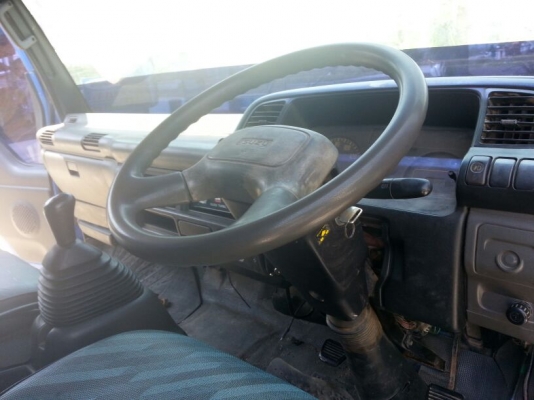 รถอีซูซุ 6 ล้อดั้ม NPR 130 แรงม้า.  สนใจติดต่อ  081 - 6079515