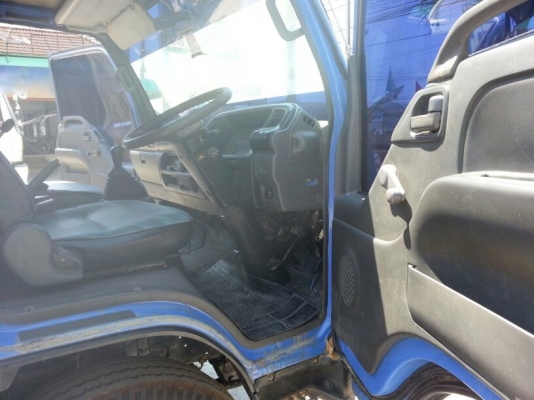 รถอีซูซุ 6 ล้อดั้ม NPR 130 แรงม้า.  สนใจติดต่อ  081 - 6079515