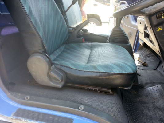 รถอีซูซุ 6 ล้อดั้ม NPR 130 แรงม้า.  สนใจติดต่อ  081 - 6079515