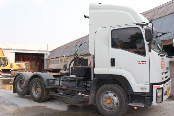 ขายด่วน รถ 10 ล้อ หัวลาก ISUZU สภาพสวย พร้อมใช้งาน