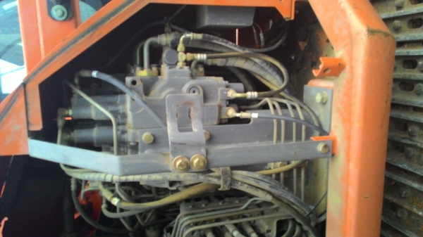 ขายด่วน HITACHI ZX135 US-E เก่า ญี่ปุน  สภาพสวยมากๆๆ   พร้อมใช้งาน  ราคากันเอง โทร 089- 3818694  ดวงนภา  เตียวตระกูล