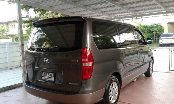 ขายด่วน Hyundai H-1 ปี 2012 สีเทา ใหม่กริ๊บ ขายด่วน Hyundai H-1 ปี 2012 สีเทา ใหม่กริ๊บ