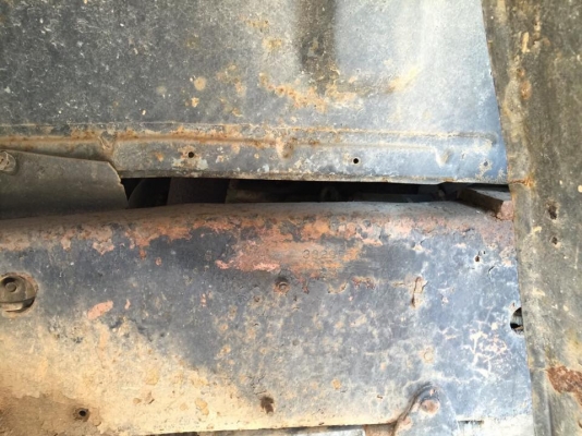 6 ล้อ 165 แรง ติดเครน 5 ตัน สภาพรถไม่สวย แต่เครื่องสวย คัสซีสวย เล่มทะเบียน พร้อมโอน