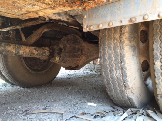 6 ล้อ 165 แรง ติดเครน 5 ตัน สภาพรถไม่สวย แต่เครื่องสวย คัสซีสวย เล่มทะเบียน พร้อมโอน