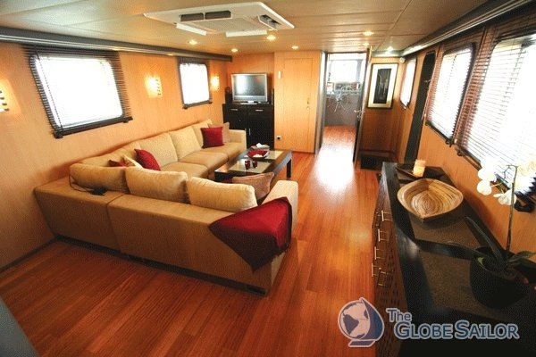 เรือท่องเที่ยว 52 เมตร เรือท่องเที่ยว 52 เมตร