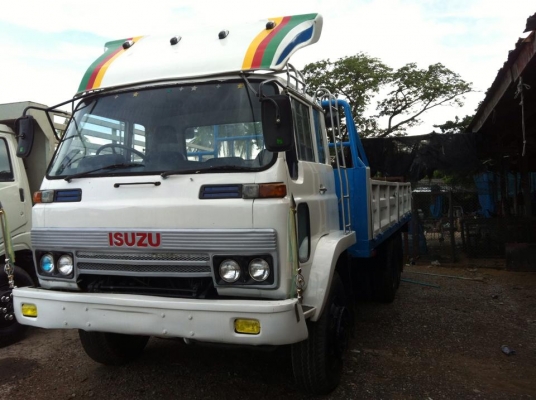 สิบล้อ JCM พิ้นเรียบ เพลาเดียว  เครื่อง175 แรง