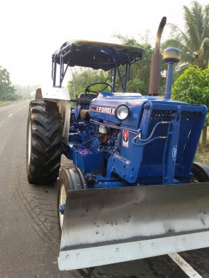 ขายรถไถฟอร์ด 5000 ทะเบียนพร้อมโอน