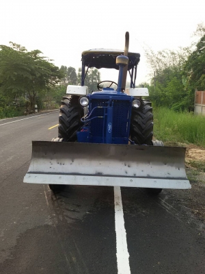 ขายรถไถฟอร์ด 5000 ทะเบียนพร้อมโอน