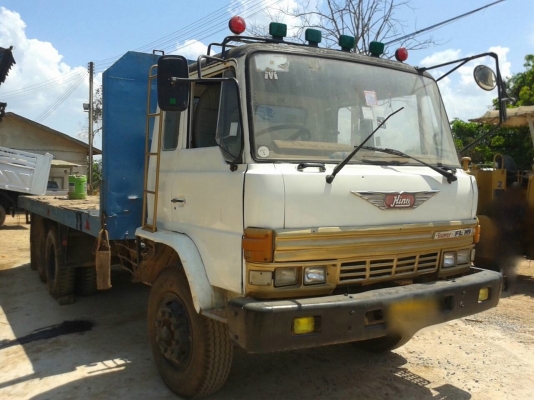 รถฮีโน่ 10 ล้อ พื้นเรียบ FM117LA  168 แรงม้า.   สนใจติดต่อ 081 - 6079515