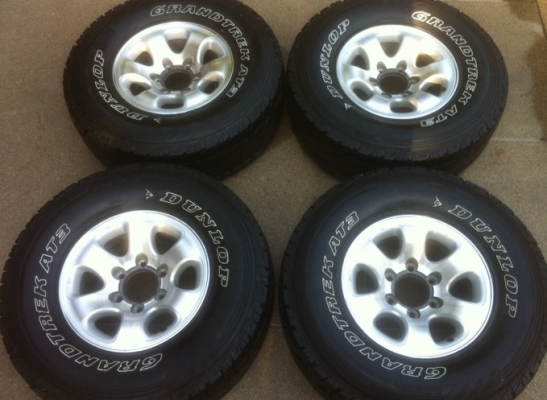 ล้อแนว off road พร้อมยาง Dunlop 31 10.5 R15