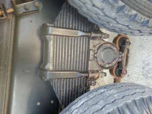 รถอีซูซุ 10 ล้อดั้ม FXZ  320  แรงม้า.   สนใจติดต่อ 081 - 6079515