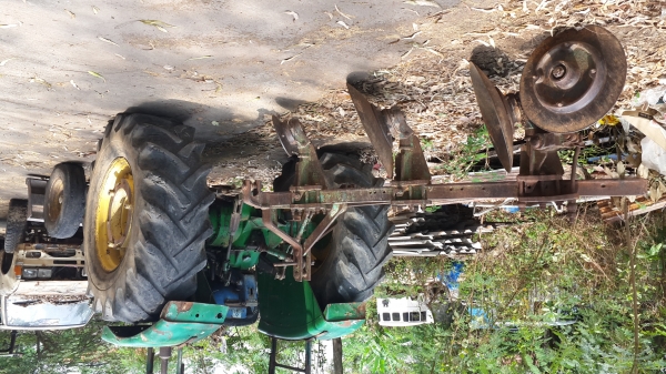 รถไถจอนเดียแบบถืกขายพร้อมใช้งาน รถไถจอนเดียแบบถืกขายพร้อมใช้งาน