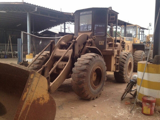 ขายรถตัก CAT 950 สภาพสวยพร้อมใช้ ต่อรองได้ ติดต่อได้ที่คุณ อ๊อฟ พิจิตร 086-737-9991