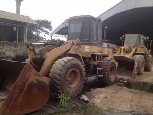 ขายรถตัก CAT 950 สภาพสวยพร้อมใช้ ต่อรองได้ ติดต่อได้ที่คุณ อ๊อฟ พิจิตร 086-737-9991