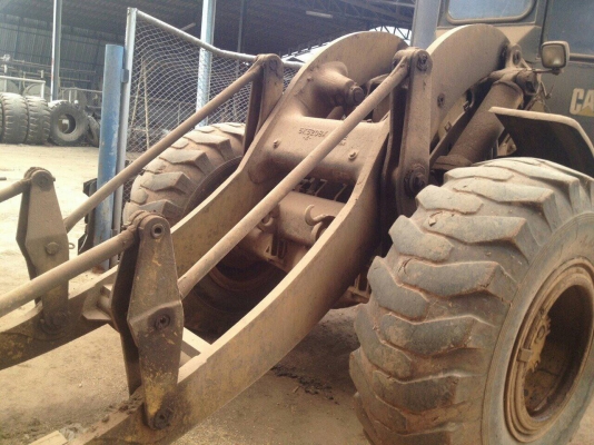 ขายรถตัก CAT 950 สภาพสวยพร้อมใช้ ต่อรองได้ ติดต่อได้ที่คุณ อ๊อฟ พิจิตร 086-737-9991