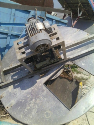 ถังสแตนเลส ถังกวน 3000-4000 ลิตร เลส 316 มี 5 ใบ มาจัดไปด่วนๆเลยครับ