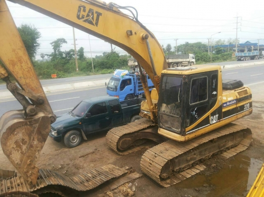 ขาย CAT 320 v 2 สภาพสวยพร้อมใช้ ราคาต่อรองได้ ติดต่อได้ที่คุณ อ๊อฟ พิจิตร 086-737-9991