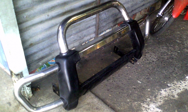 กันชนหน้าสภาพดี ขายถูก