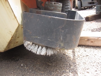 ขาย - รถดูดฝุ่น กวาดขยะ ทำความสะอาด TOYOTA : QG12 (sweeper car) เครื่อง 2 สูบ