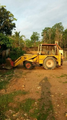 ขายรถตัก JCB สภาพสวยพร้อมใช้ ติดต่อได้ที่คุณ อ๊อฟ พิจิตร 086-737-9991