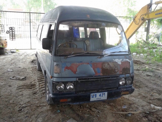 ขายรถตู้นิสสัน หลังคาสูงราคาถูกๆเครื่องเดิมSD-23ดีเซล ทะเบียนไม่ขาด พร้อมโอน