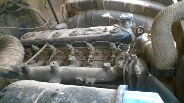 ขาย 6 ล้อดั้มหัวยาว เครื่อง 6BD1 165 แรงม้า เฟืองท้าย FUSO คัสซีสวยตลอดเส้น ดั้มดี ยางเต็ม ทะเบียนพร้อมโอนครับ