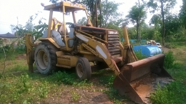 ขายรถตักหน้าขุดหลัง CATERPILLAR 428B สภาพพร้อมใช้งาน เอกสารเล่มทะเบียน เครื่องแน่น ปั้มแรง ราคาต่อรองได้ครับ