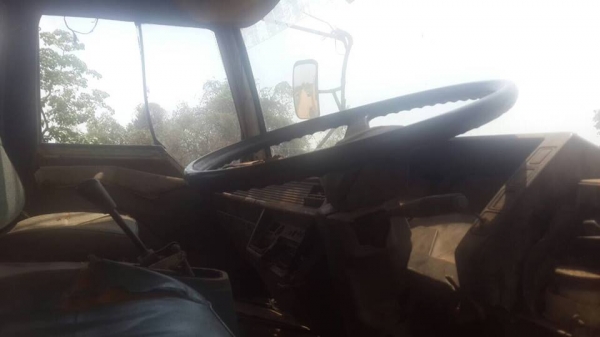 **350,000 บ.ต่อรอง///10ล้อเทเลอร์2เพลาNISSAN-185** ขาย NISSAN DIESEL-185 10ล้อ2เพลาท้ายลาดขึ้นแบคคโฮ200/320 NISSAN DEISEL 6TWC13 PD6-185HP เครื่องเดิม เกียร์เดิม วางหัวFUSO หัวนอก (ยังไม่ลงเล่ม) เครื่องดี แรงดี อึด เกียร์ดี เข้าง่าย ช่วงล่างใหญ่ คัสซีใหญ่