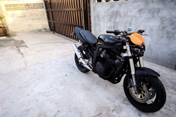 Suzuki GSXR-400 R7 4สูบ 400cc ทะเบียนแท้เล่มเขียวพร้อมชุดโอน