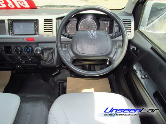 ใช้เงินออกรถ 54,000 บาท ผ่อนสบายๆ 12,xxx บาท /6ปี กับรถตู้ดีเซลล์คันนนี้ TOYOTA COMMUTER ปี2007 แอร์ไมโครบัส ชุดแต่งวีไอพีเล็ก เบาะหนัง 4 แถว โทร 0922726669 คุณตันหยง