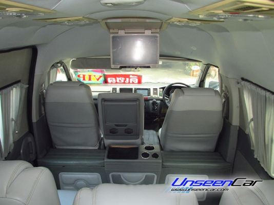 ใช้เงินออกรถ 54,000 บาท ผ่อนสบายๆ 12,xxx บาท /6ปี กับรถตู้ดีเซลล์คันนนี้ TOYOTA COMMUTER ปี2007 แอร์ไมโครบัส ชุดแต่งวีไอพีเล็ก เบาะหนัง 4 แถว โทร 0922726669 คุณตันหยง