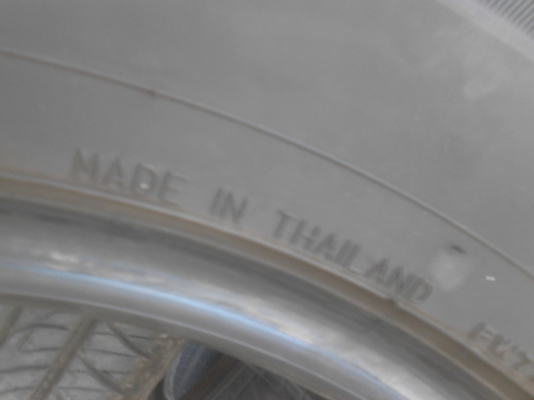 265/65R17 DUNLOP GRANDTREK PT2  ชุด 4 เส้น ปี 2014 ใหม่ๆ ไม่มีปะ tel.081-427-3941