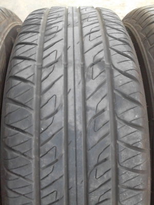 265/65R17 DUNLOP GRANDTREK PT2  ชุด 4 เส้น ปี 2014 ใหม่ๆ ไม่มีปะ tel.081-427-3941