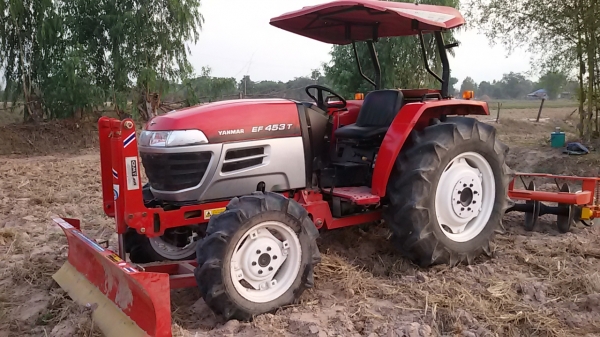 ยันม่าร์ EF 453T ปี52 ครับ