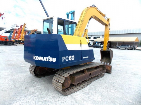 ขายรถขุด  KOMATSU PC60-6
