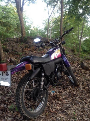 ขาย suzuki TS 125 ทะเบียน + โอน ภาษีเต็ม เครื่องดีมาก ขายถูก ขาย suzuki TS 125 ทะเบียน + โอน ภาษีเต็ม เครื่องดีมาก ขายถูก