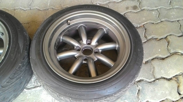 ขายล้อกล้วย ขายล้อกล้วย