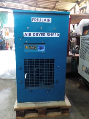 ขาย แอร์ดรายเยอร์เครื่องทำลมแห้ง ใช้สำหรับปั๊มลม 20-30-40  HP สนโทร.หาเราเลยตอนนี้